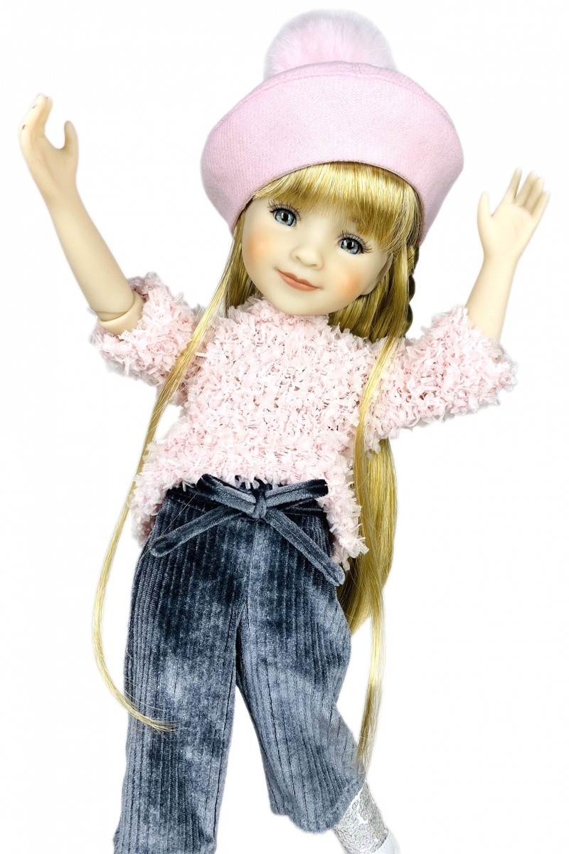 Кукла Сара в берете, арт.2010, 37 см